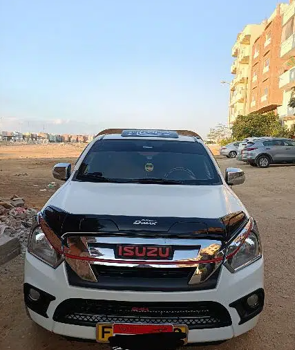 ايسوزو دى ماكس 2017 مستعملة