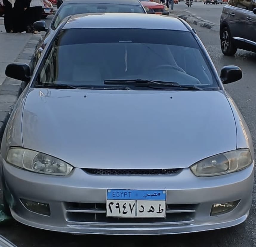 ميتسوبيشي ميراج 1998
