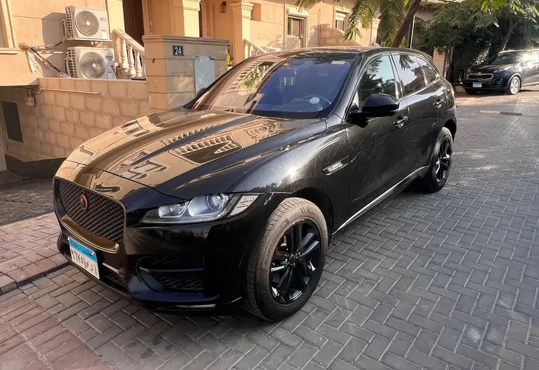جاكوار إف بيس مستعمل 2018