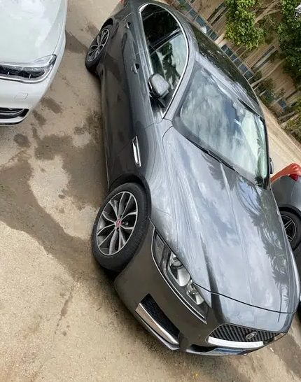 Jaguar XF 2016