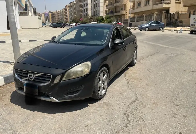 فولفو إس 60 2013