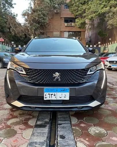 بيجو 5008 2021