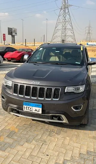 جيب جراند شيروكي 2015