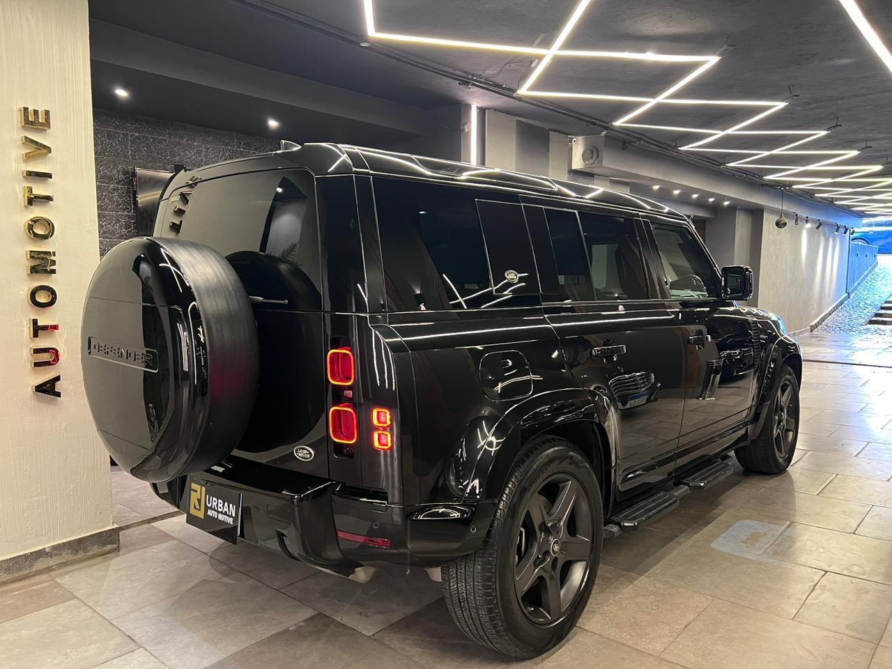 Land Rover Defender Edition 110 Model 2021