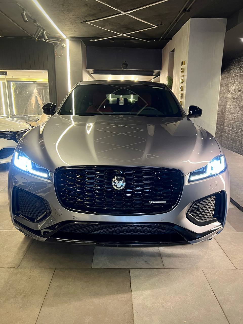 Jaguar F-pace R-dynamic