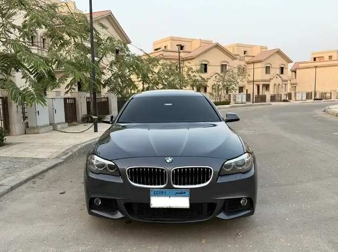 بي إم دبليو i520 2016