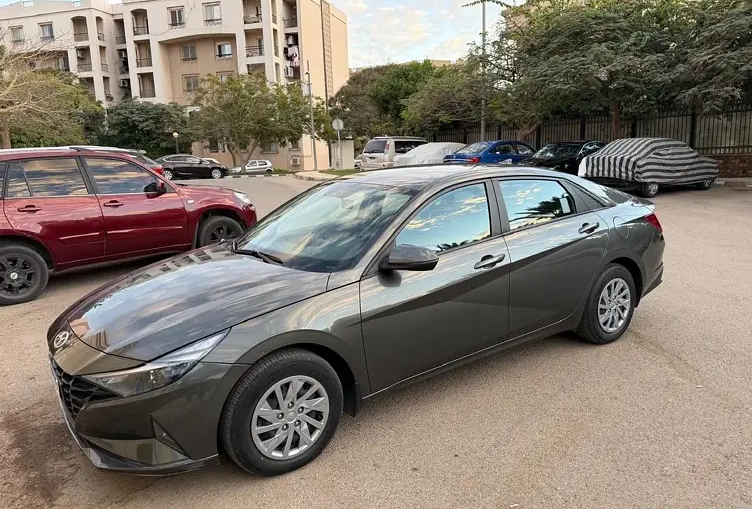هيونداي إلنترا 2021