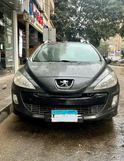 بيجو 308 SW 2011
