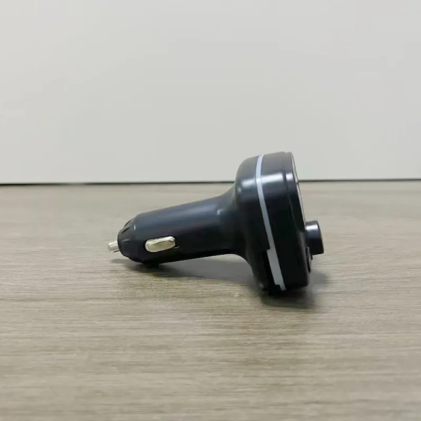 ⁦شاحن سيارة M44 G47 صغير الحجم بمنفذي USB و Type-C⁩ - الصورة ⁦4⁩