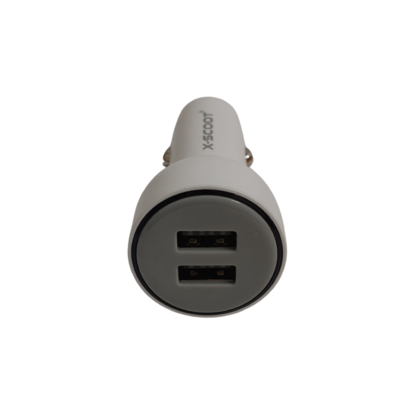 ⁦شاحن سيارة بمنفذين USB من X-SCOOT لون ابيض – يدعم الشحن السريع – موديل XC-312⁩ - الصورة ⁦6⁩